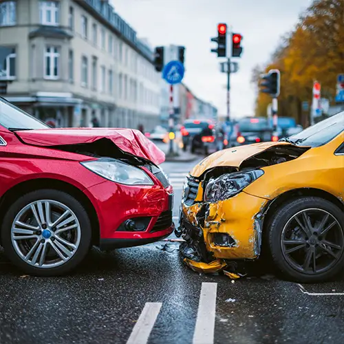 KFZ-Gutachter in Schorndorf - Autounfall auf einer Kreuzung