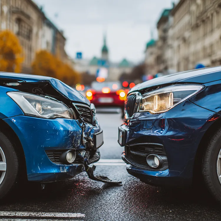 KFZ-Gutachter Fürstenau KFZ-Gutachter Fürstenau nach einem Verkehrsunfall auf einer Kreuzung